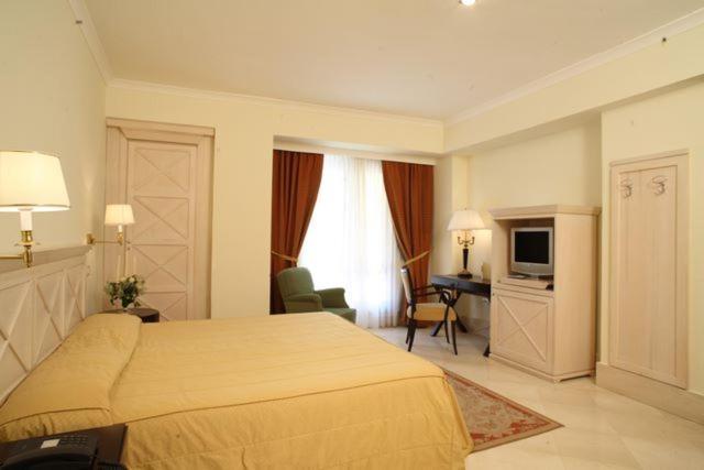 Hotel Lido Degli Scogli Crotone Buitenkant foto
