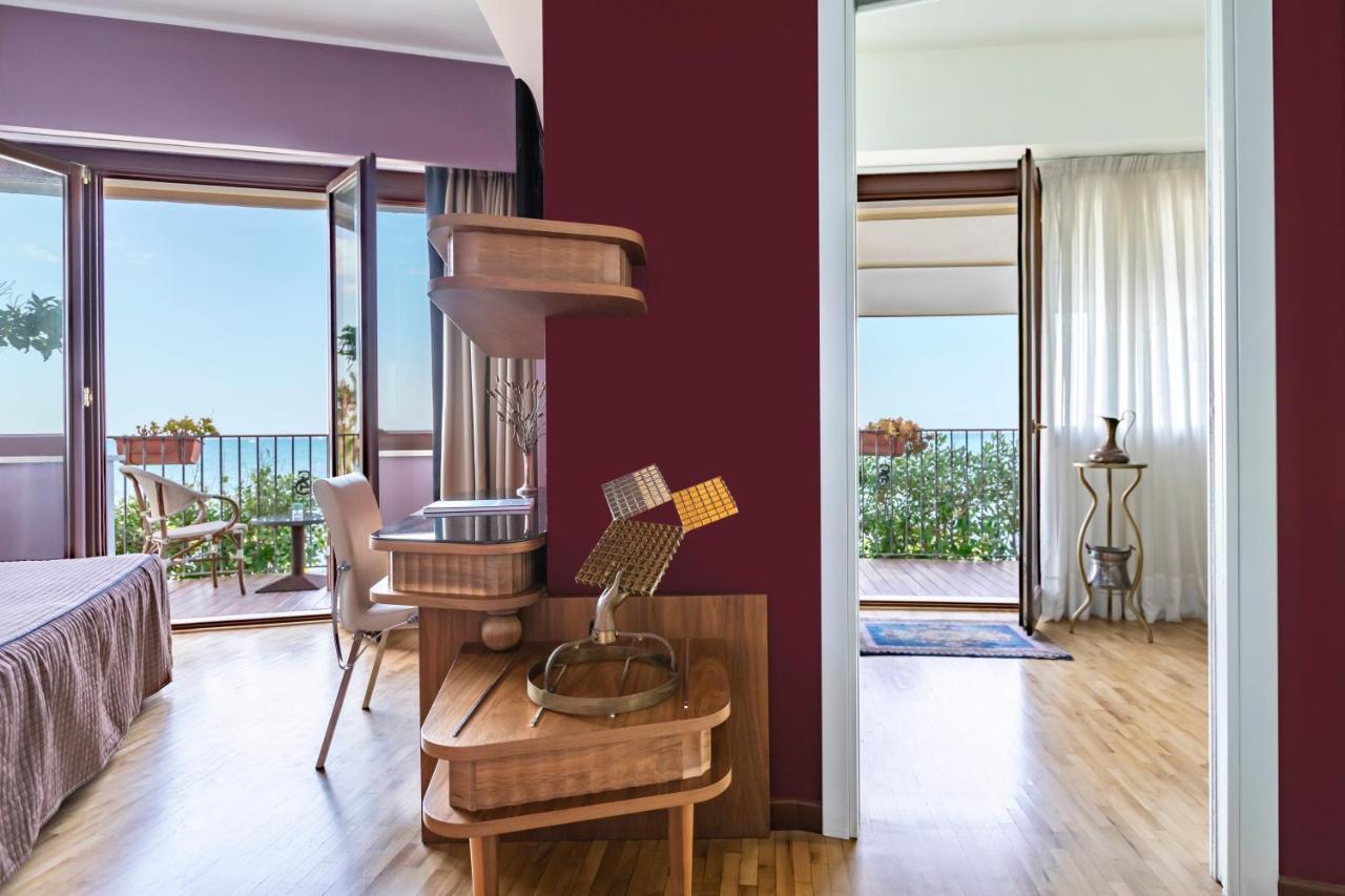 Hotel Lido Degli Scogli Crotone Buitenkant foto
